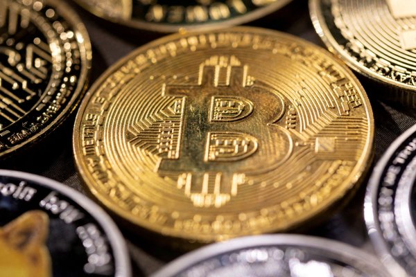 El rally del bitcoin se desinfló en diciembre pero de todos modos se lució con un avance de 120% en 2024