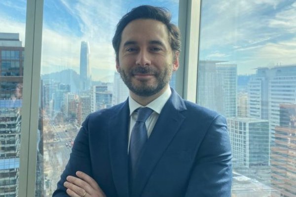 Socio de Dentons lanzó libro sobre el ecosistema Fintech chileno y sus desafíos regulatorios